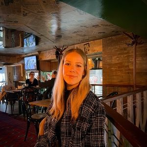 Meet your Posher, Melissa